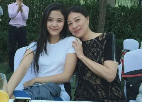 岳红女儿最新爆料,揭秘母亲鲜为人知的往事  第2张